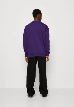 YOURTURN Unisex - Sweater - Purple -Stijlvolle Herenkleding Winkel 09d8e3c4644d4dc68e3fdf6a6eefd9f3