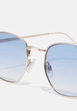 Pier One Unisex - Zonnebril - Light Blue 9 Pier One Unisex - Zonnebril - Light Blue -Stijlvolle Herenkleding Winkel 0cc7c833d02d49929210f35ae3c94d09