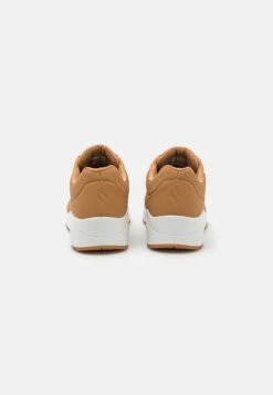 Uno - Sneakers Laag - Tan -Stijlvolle Herenkleding Winkel 0dd4f774f790451a9c7becdf7bbb030e