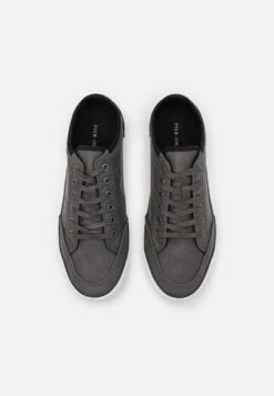 Pier One Sneakers Laag - Grey 11 Pier One Sneakers Laag - Grey -Stijlvolle Herenkleding Winkel 121b9e5dccd84e7482b811a5f0f11ce0