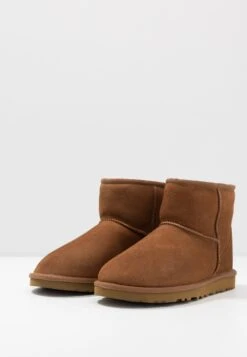 Ugg Classic Mini - Korte Laarzen - Chestnut -Stijlvolle Herenkleding Winkel 151990fe780645c5a063fcd647f3773d