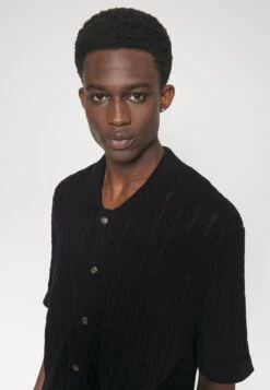 Les Deux Garrett Knitted Shirt - Vest - Black -Stijlvolle Herenkleding Winkel 172728820d46405bbb4c7508f6220ee0