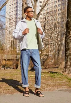 Pier One Unisex - Pantoffels - Black 12 Pier One Unisex - Pantoffels - Black -Stijlvolle Herenkleding Winkel 21323aaf96c24ccbb412a95ef516eddd