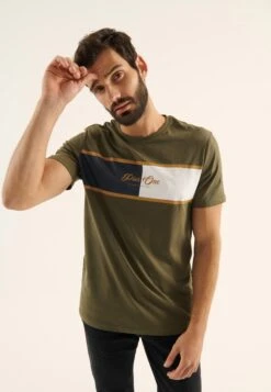 Pier One T-Shirt Print - Olive 13 Pier One T-Shirt Print - Olive -Stijlvolle Herenkleding Winkel 278a926a56ad48acac192ff4bf9a75a3