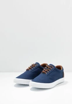 Pier One Sneakers Laag - Dark Blue 10 Pier One Sneakers Laag - Dark Blue -Stijlvolle Herenkleding Winkel 3562acd875c1487290c93f900998baac
