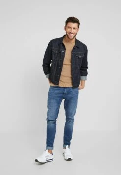 Stijlvolle Herenkleding Winkel -Stijlvolle Herenkleding Winkel 4e023bb5c9054329968c2373dc6ea7ea