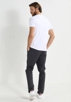 Pier One 2 Pack - T-Shirt Basic - White 10 Pier One 2 Pack - T-Shirt Basic - White -Stijlvolle Herenkleding Winkel 713a3334180c436b91794219a10b6498