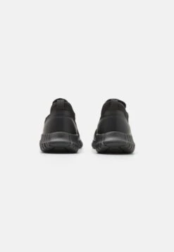 Pier One Sneakers Laag - Black 10 Pier One Sneakers Laag - Black -Stijlvolle Herenkleding Winkel 8c00dac42ca54760bb9e30aa6c287d7d