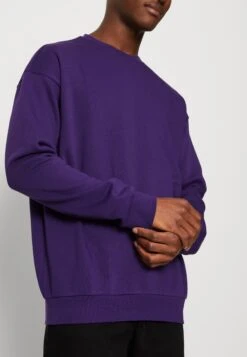 YOURTURN Unisex - Sweater - Purple -Stijlvolle Herenkleding Winkel a15f5e2097c34c5cbf5a04860b377c81