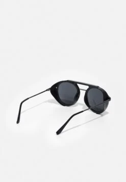 URBAN CLASSICS Sunglasses Java Unisex - Zonnebril - Black/Gunmetal -Stijlvolle Herenkleding Winkel aec7a640f8a747ec8f887f235505dd9f