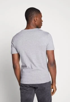 Pier One 3 Pack- T-Shirt Basic - Black, Grey, Green -Stijlvolle Herenkleding Winkel b3e2272097fd45d28e31884f564c0681