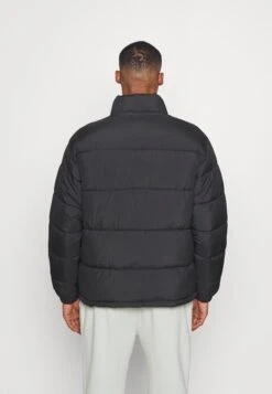 YOURTURN Oversize Puffer Jacket Unisex- Winterjas - Black -Stijlvolle Herenkleding Winkel b57499cc4ae34e7f9e98987799f2440f