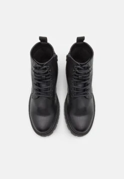 Pier One Unisex - Veterboots - Black -Stijlvolle Herenkleding Winkel be294022a8fa4b439a852bd7c70d8bb6