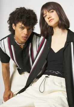 YOURTURN Bowling Unisex - Overhemd - Black -Stijlvolle Herenkleding Winkel cf0a271c0d134b08b10e0f7858315eeb