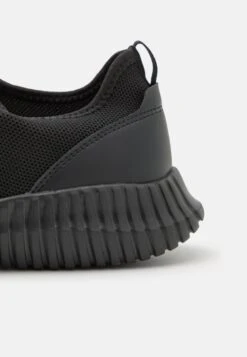 Pier One Sneakers Laag - Black 13 Pier One Sneakers Laag - Black -Stijlvolle Herenkleding Winkel da21a0204b9943a1b0a5be03e6d2430f