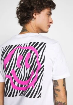 YOURTURN T-Shirt Print - White -Stijlvolle Herenkleding Winkel de44298ade9445279e0e49675306d6c1