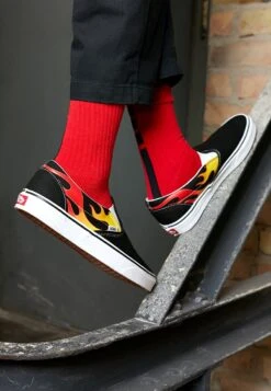 Vans Classic Slip-On- Instappers - Black/True White -Stijlvolle Herenkleding Winkel e61621ece1554eac9f36aa1749d2fbd0